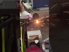 آلة لحام ليزر ذات محرك واحد يدوية 2000 واط مع قدرة لحام 4 ملم من الفولاذ الكربوني